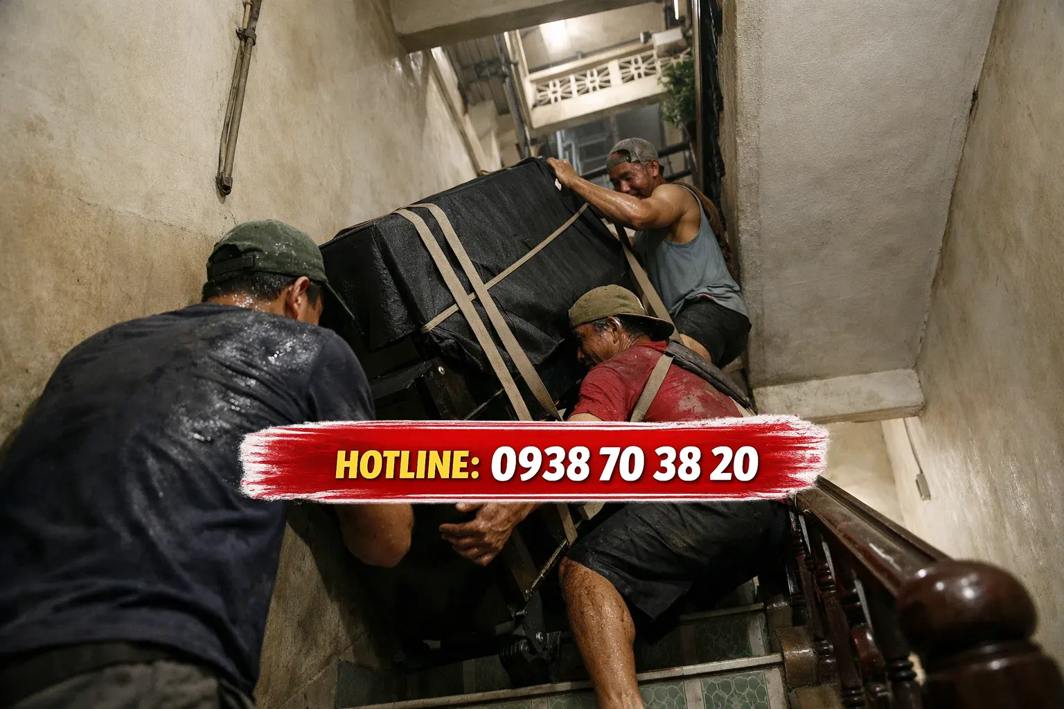 Khiêng piano lên lầu 3